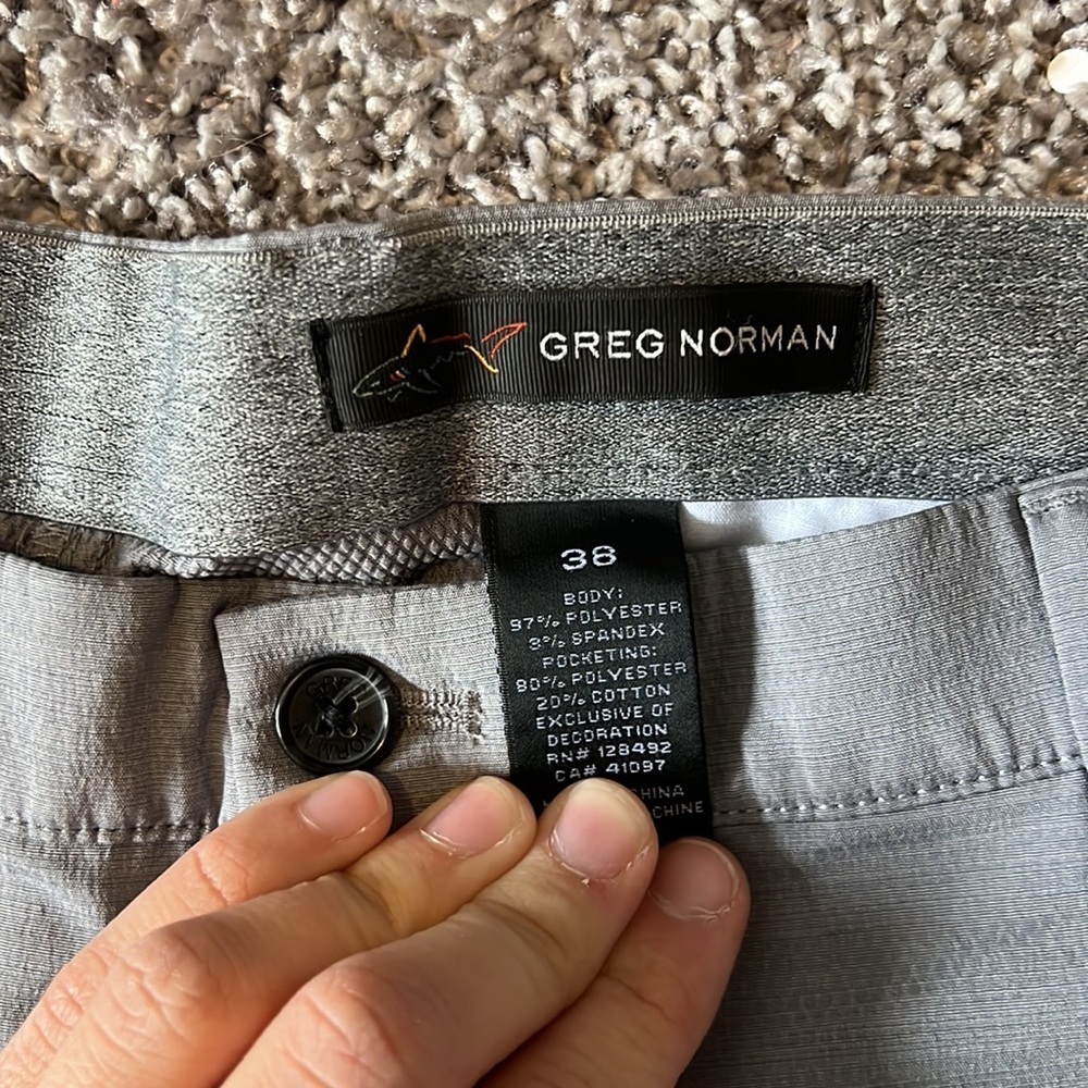 Greg Norman light Gray Shorts - Picture 3 of 4